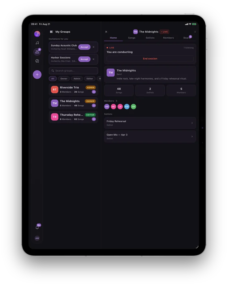 Chord Collect on iPad, conducting a live session for the group